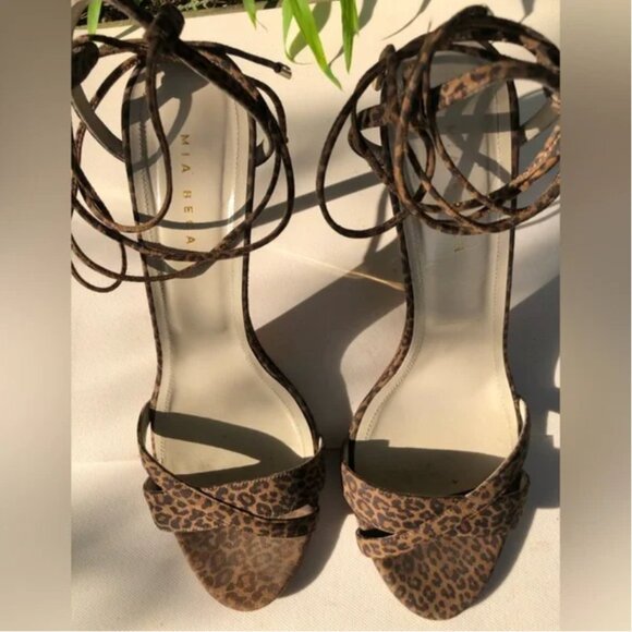 Mia Becar Animal Print Suede High Heel Lace Up Sandals size 39 US 9 - Picture 8 of 13